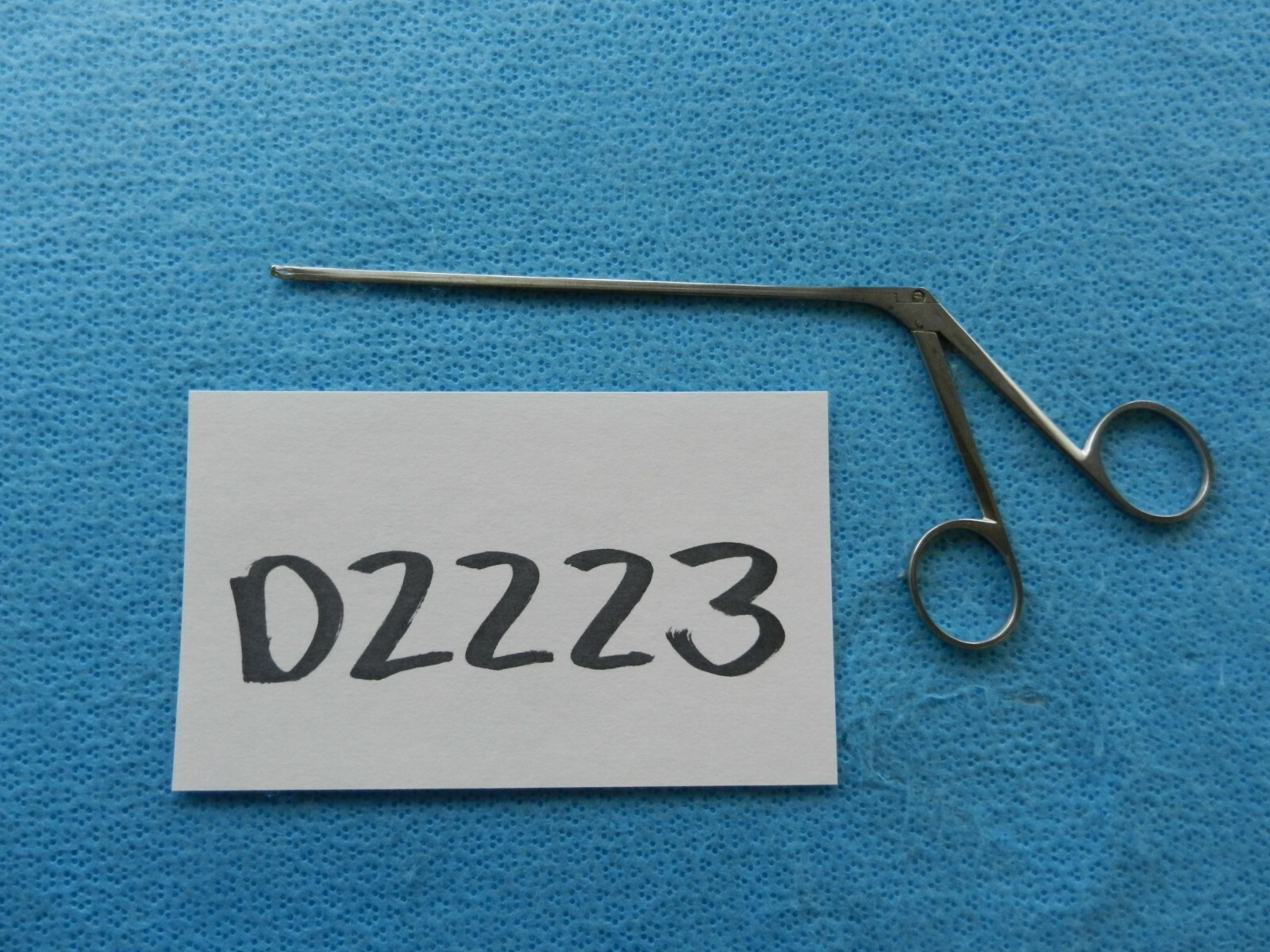 D2223 V. Mueller Surgical 1mm Left Curved Rhoton Cup Forceps NL3785-025