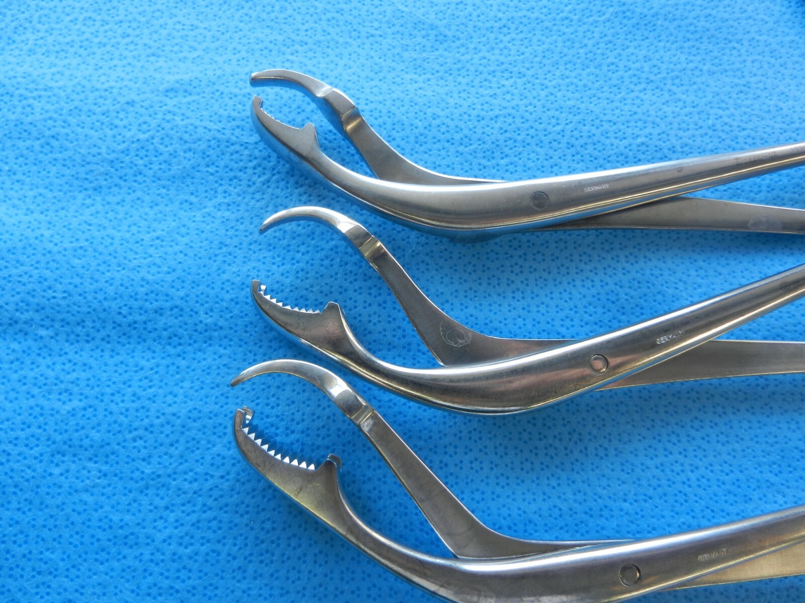 Zimmer Surgical Orthopedic Verbrugge Holding Forceps Set