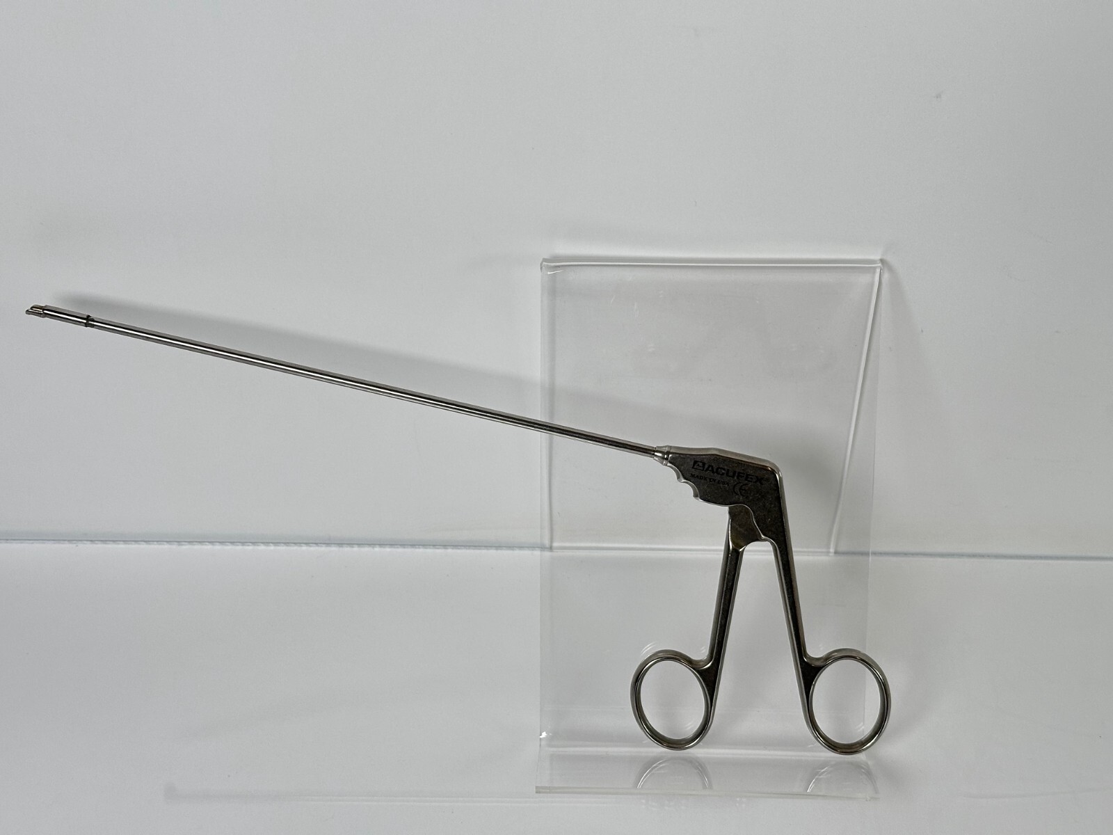 Acufex Surgical 7207544 2.2mm Right Punch L305