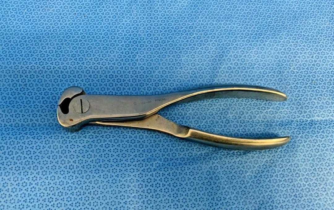 Zimmer 1322-80 Cannulated Wire Cutter 7 1/4″ Orthopedic
