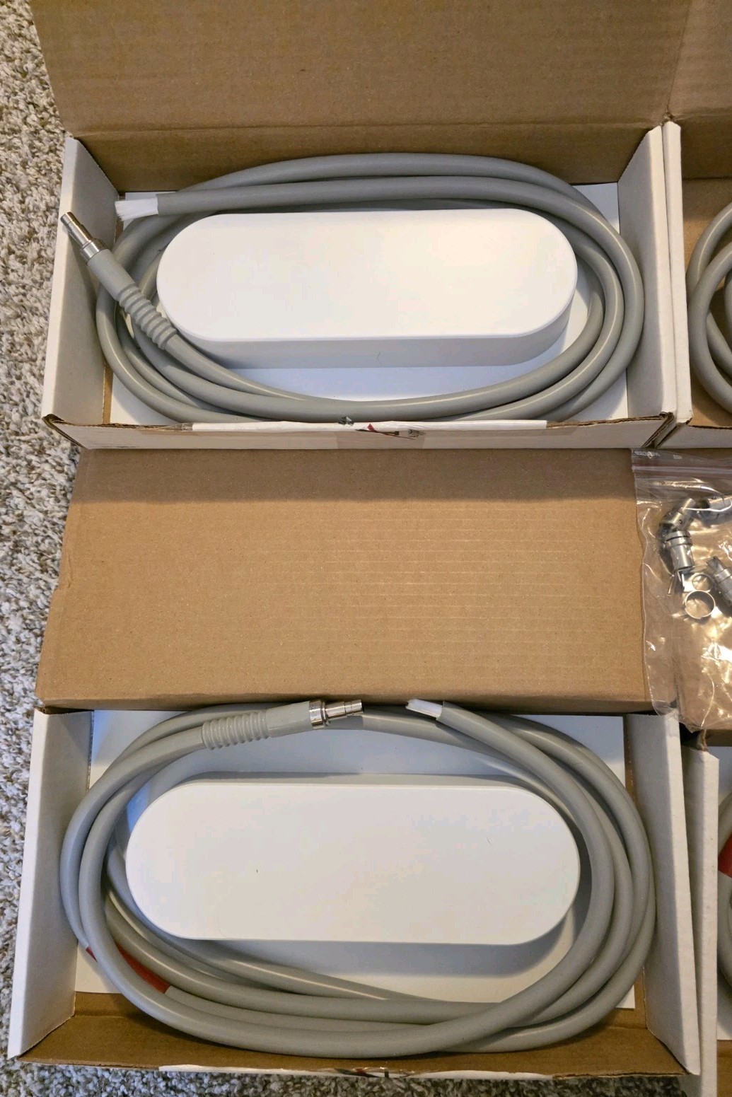 Lot Of 4 Stryker Endoscopy 233-065-010 fiber optic light cables With Extra Tips