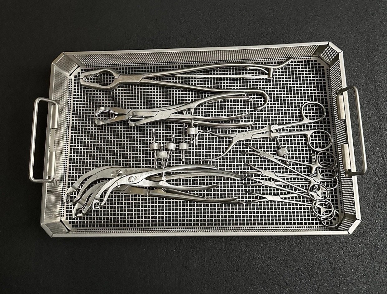 Stryker Reduction Forceps Tray