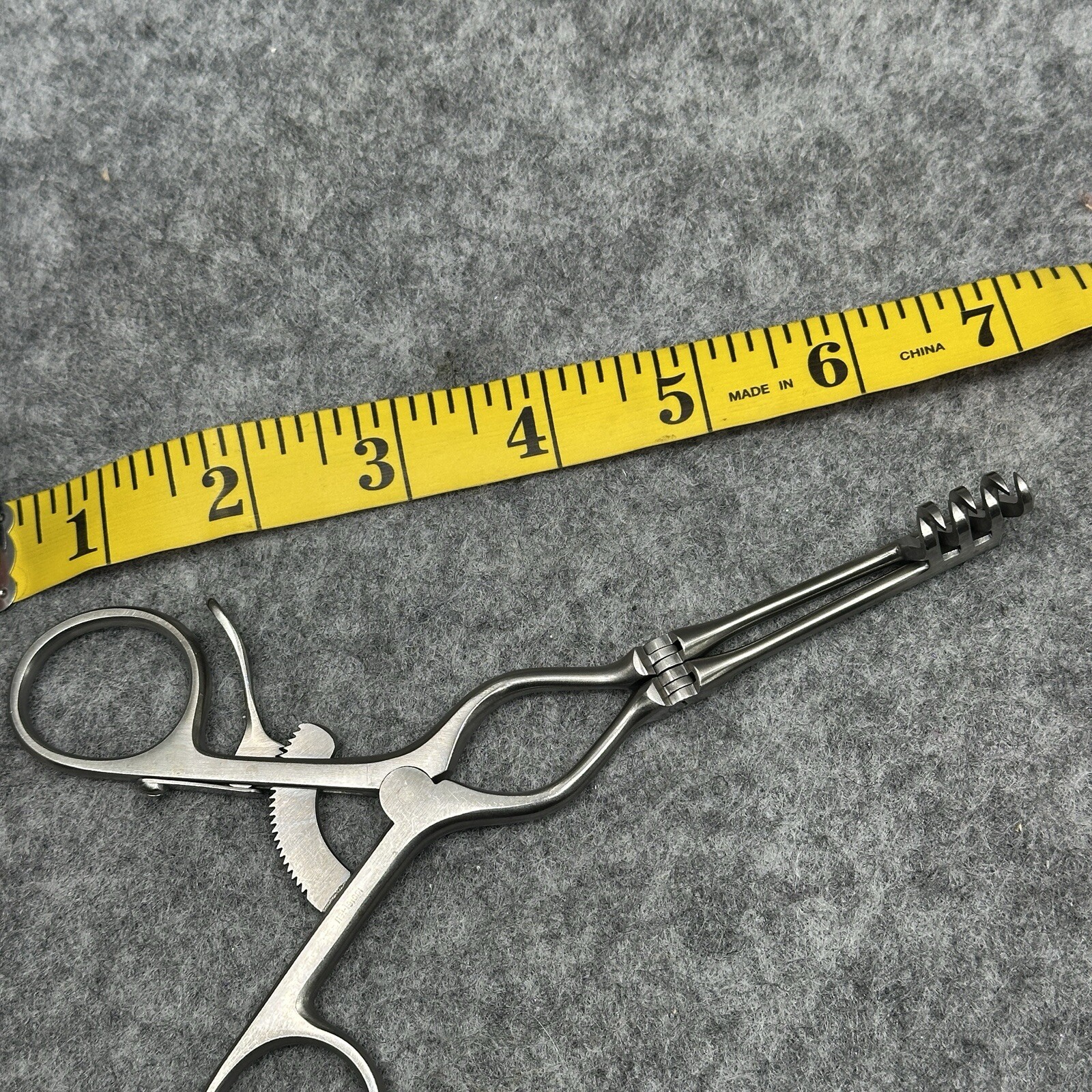 Jarit Surgical Self Retaining 3X4 Sharp Prong Hinged Weitlaner Retractor 205-180
