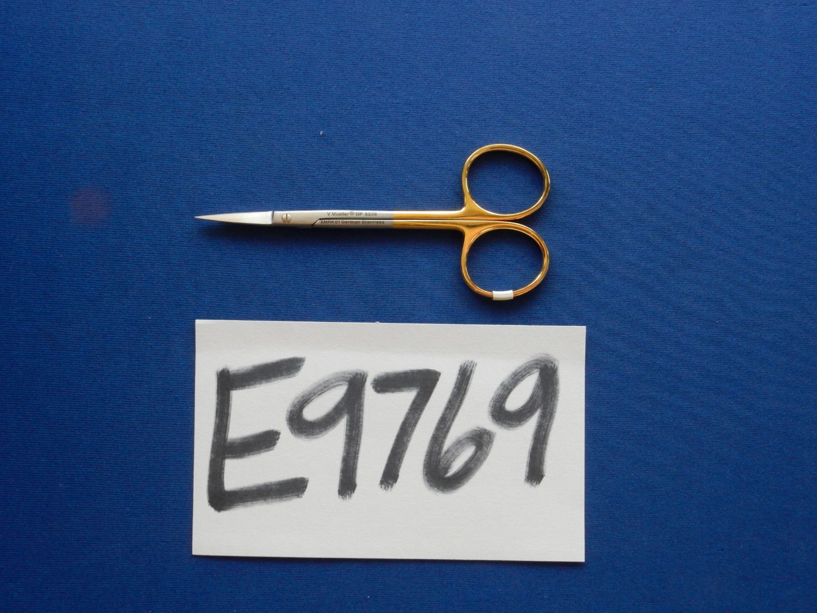 V.Mueller OP5526 Knapp Straight Iris Scissors 4.5″ Overall Length