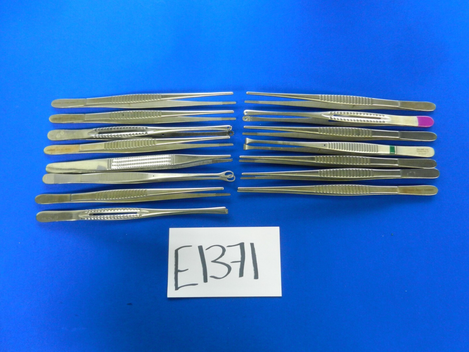 E1371 V. Mueller Pilling Codman Lot of 15 Forceps Approx. 22.5cm Length