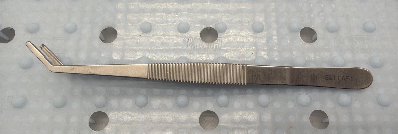 assi S&T CAF-3 Clamp Applying Forceps, Flat Handle 15cm without Lock, Angled