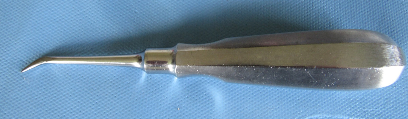 W. Lorenz 09-0262 Seldin Elevator #2 Straight 6″ Handle w/ Thumb Depression