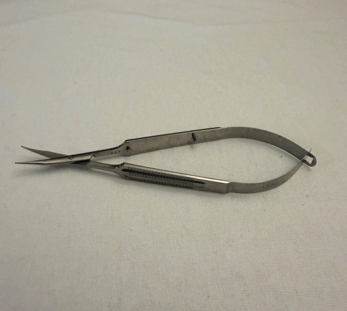 Storz E3320 RWH Westcott Right Curved Tenotomy Scissors 14.2cm Length