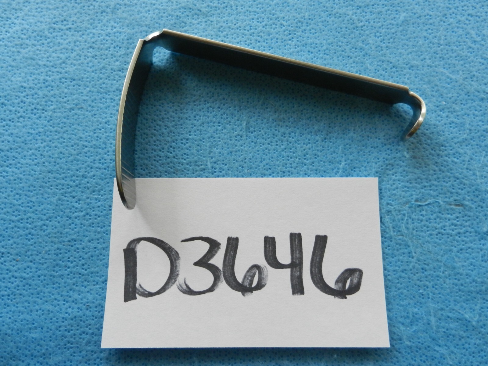 D3646 V. Mueller Surgical Davis Crowe No. 3 Blade MO166