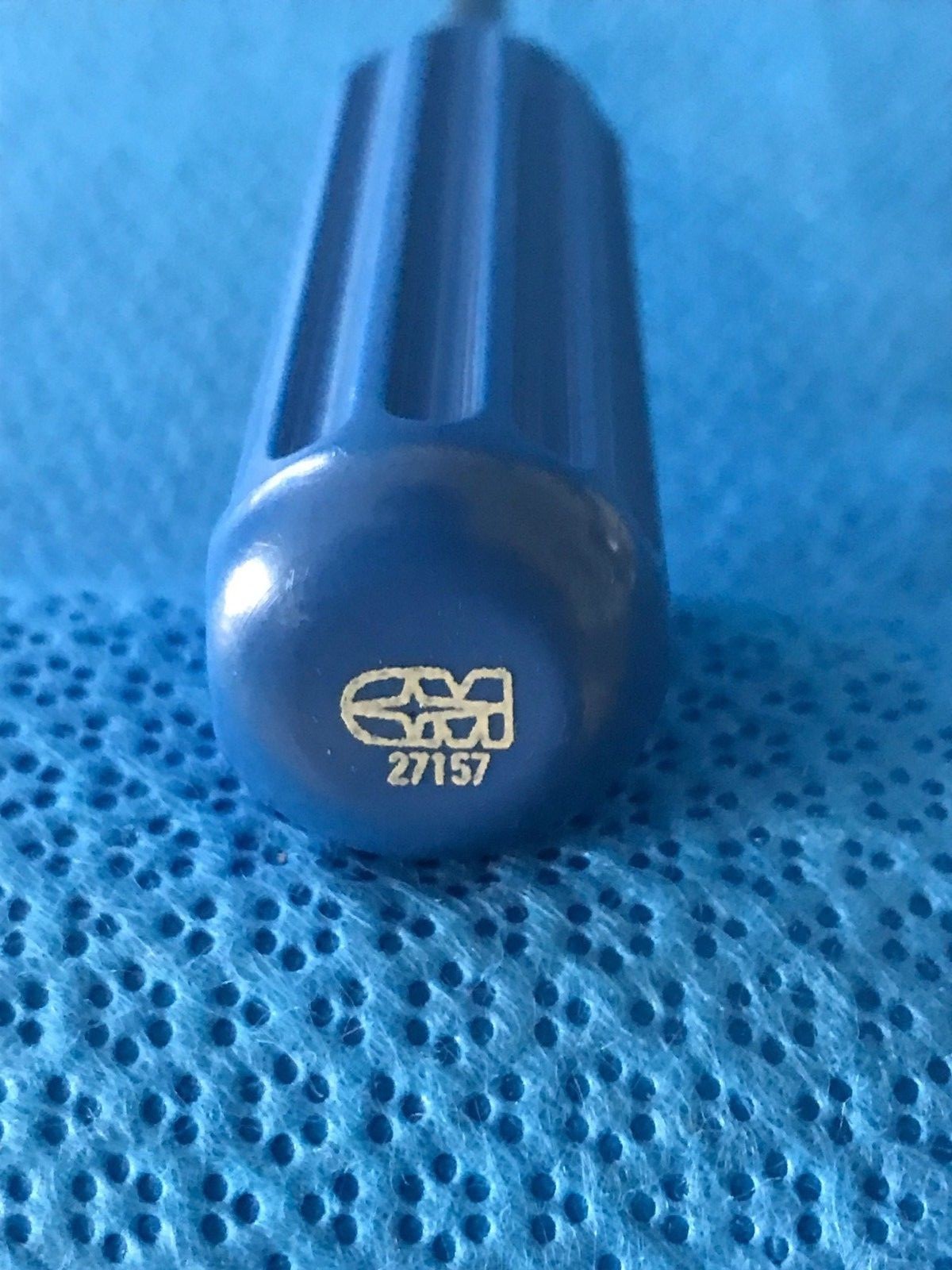 Biomet 1100-9002 & 1100-9007 2.5mm Hex Screwdriver w/ Screw Holder, Spine Neuro