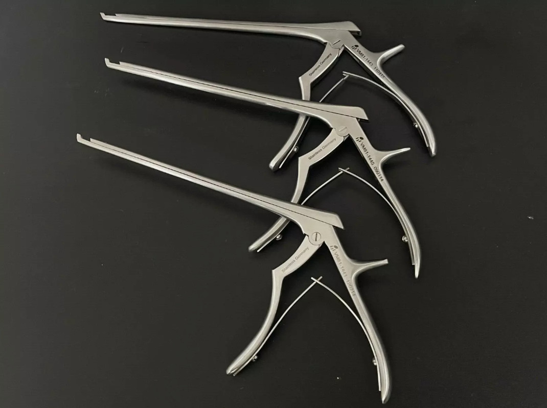 V.Mueller VM81-1441 Orthopedic Kerrison Rongeurs 2,3,4mm Up 8 Shaft 40 degree