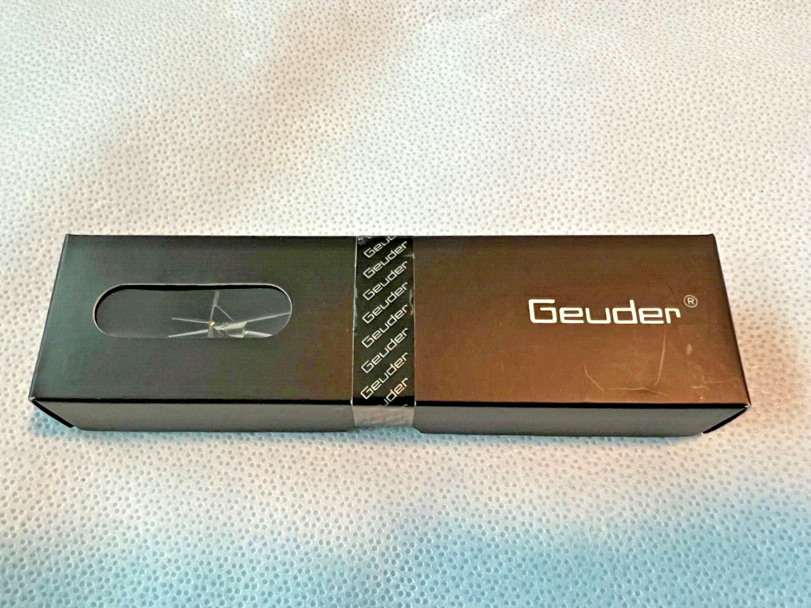 Geuder G-17463 Barraquer Straight Needle Holder w/ Lock, 0.6mm x 0.3mm Tips