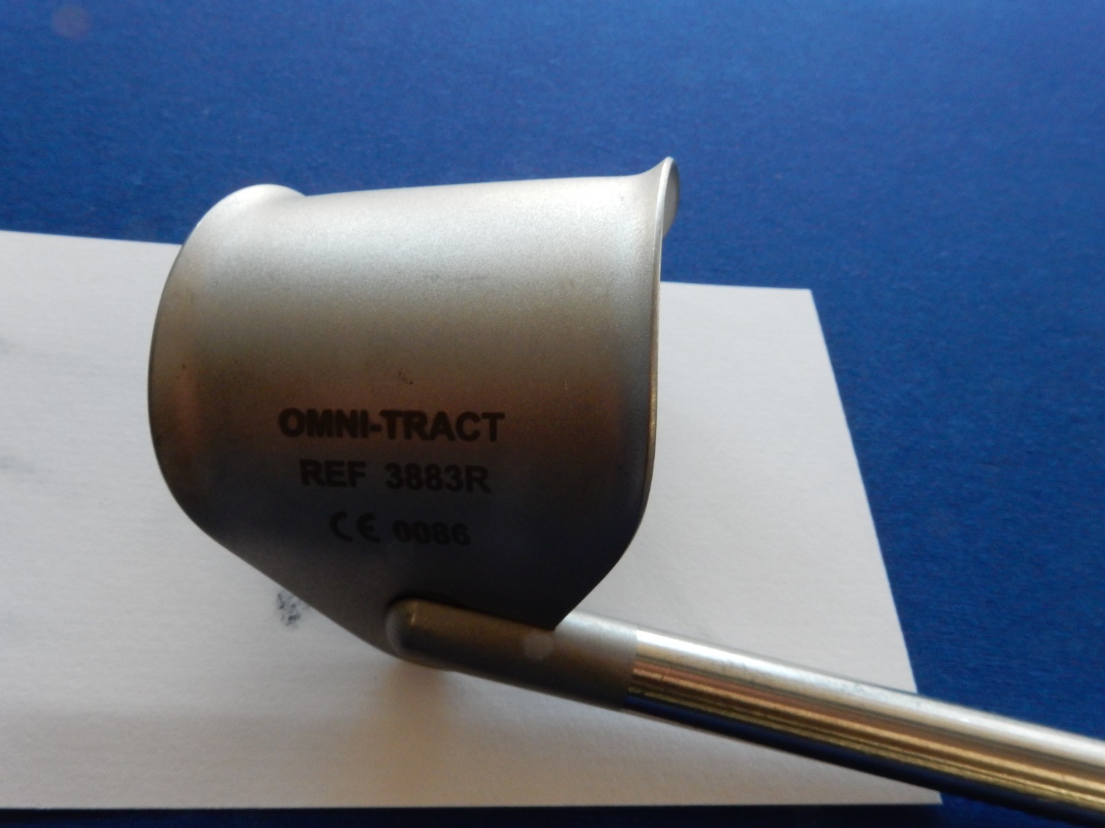 Omni-Tract 3883R Swivel Mayo Retractor Blade 2″ x 2″