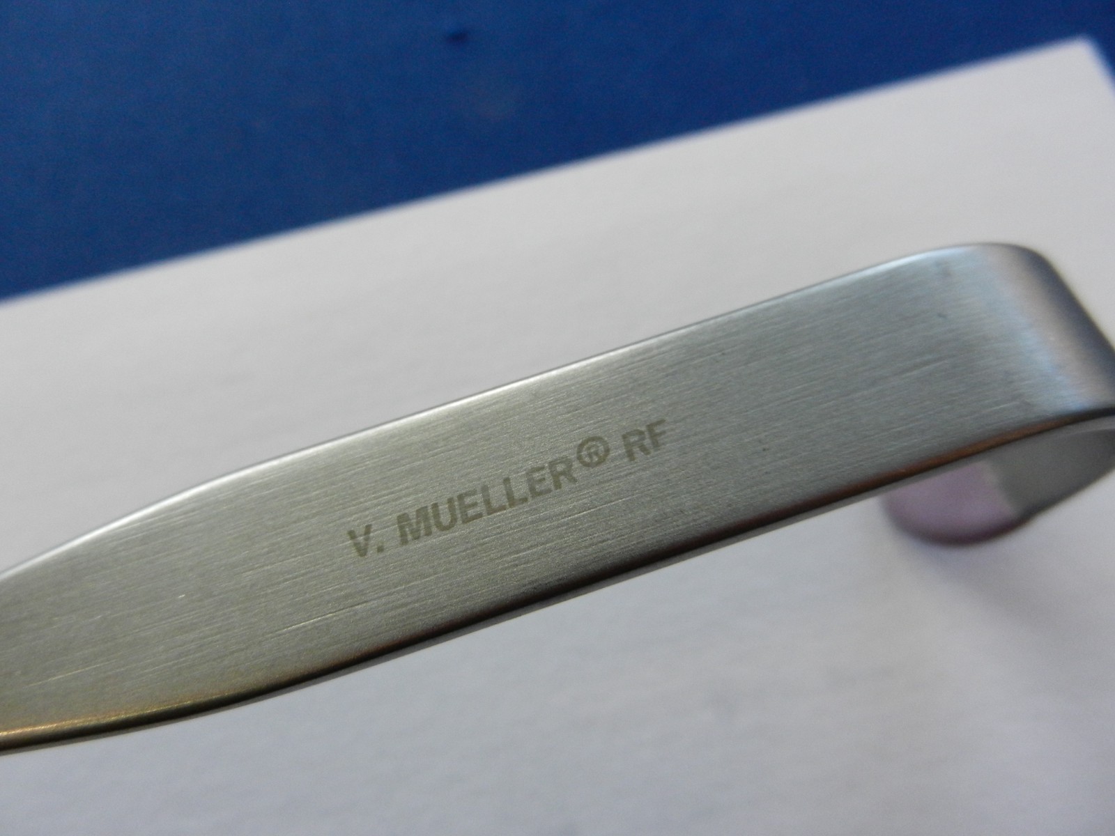 V. Mueller BE390 Jackson Hook 5.25″ Overall Length