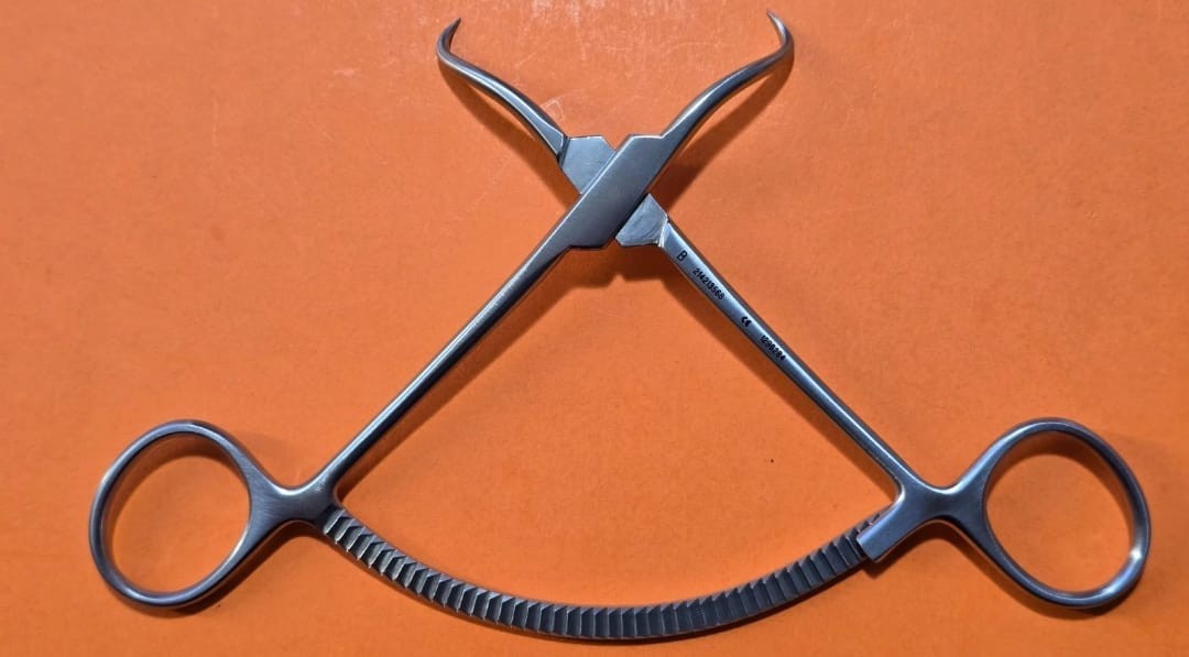 Zimmer Orthopedic Bone Reduction Forceps with Points, 5″