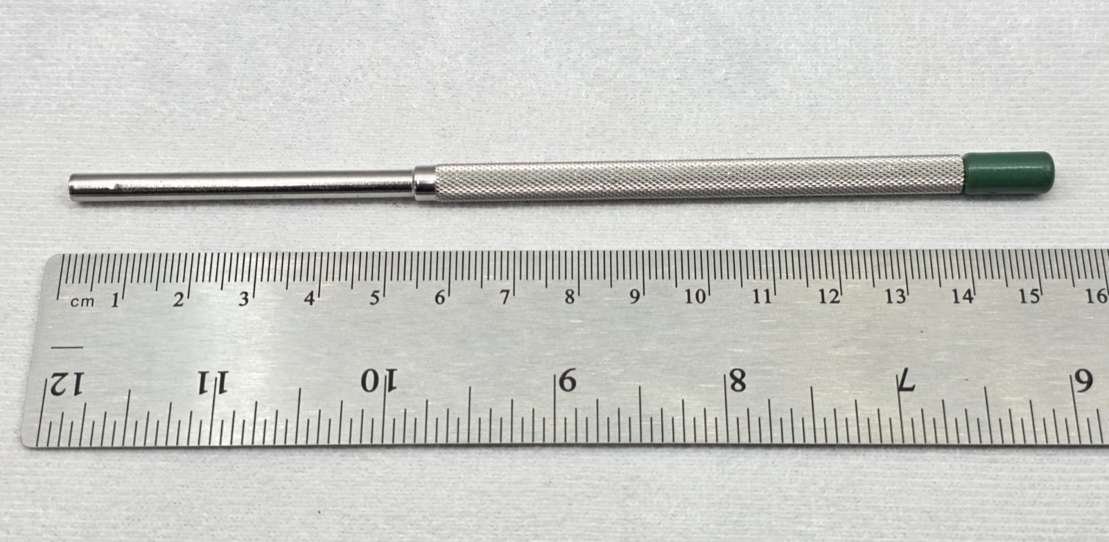 Aesculap BB048R Scalpel Round Handle, micro, 155 mm (6 1/8″)