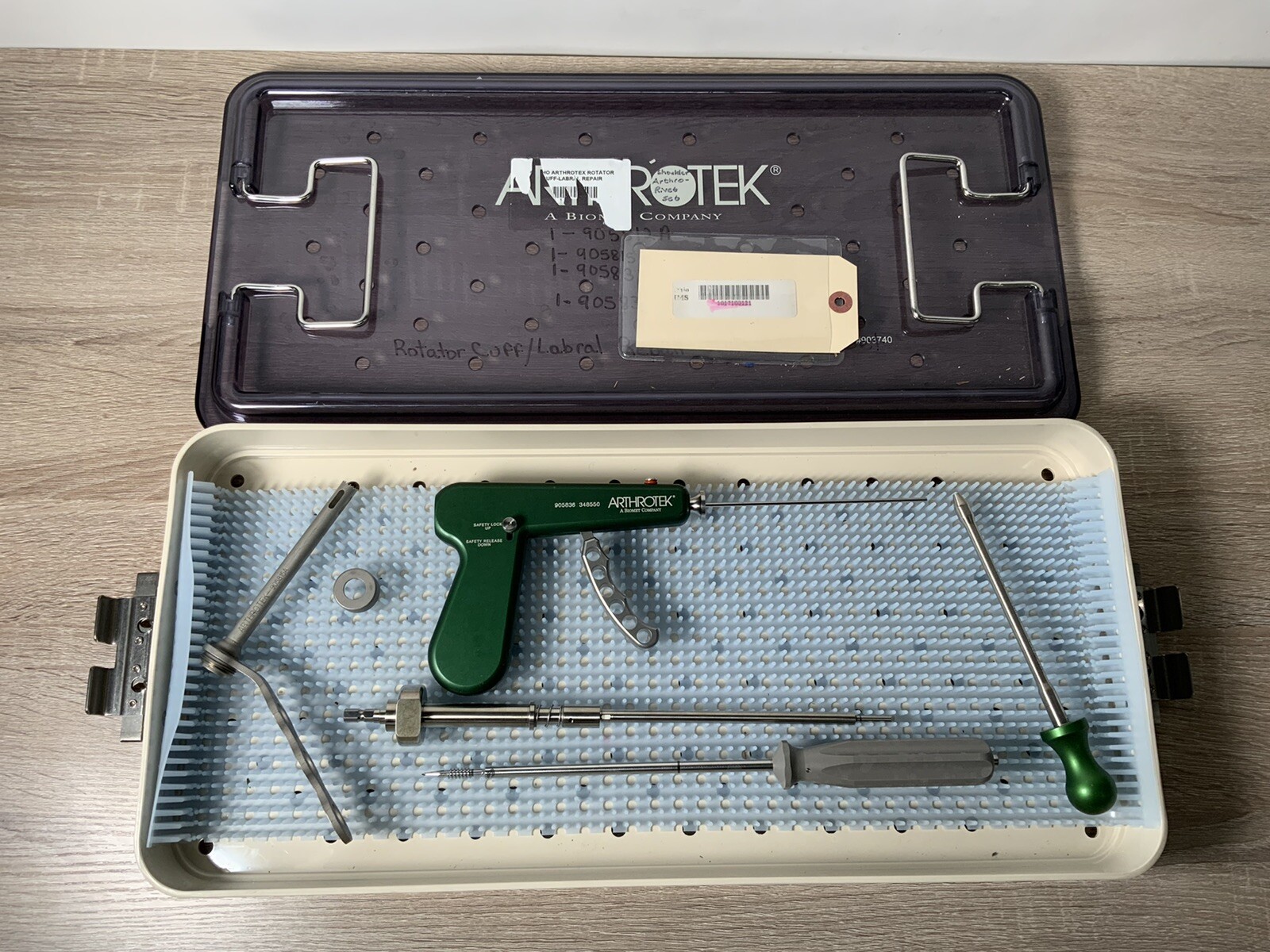 Arthrotek Cannulated Arthrorivet Set: Gun 905836 Guide 905815A Drill 905835 Etc