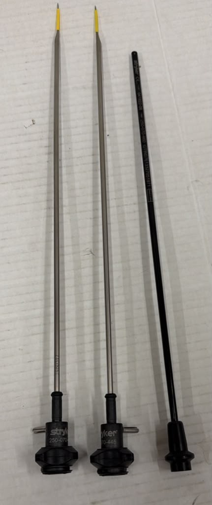 2 Stryker 250-070-445 Spoon Tip Probe & 250-070-460 Insulated Outer Sheath (1)