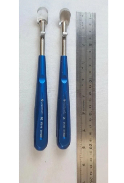 Lot of 2 Medtronic 875-148 Retractor Blade Holder Handle