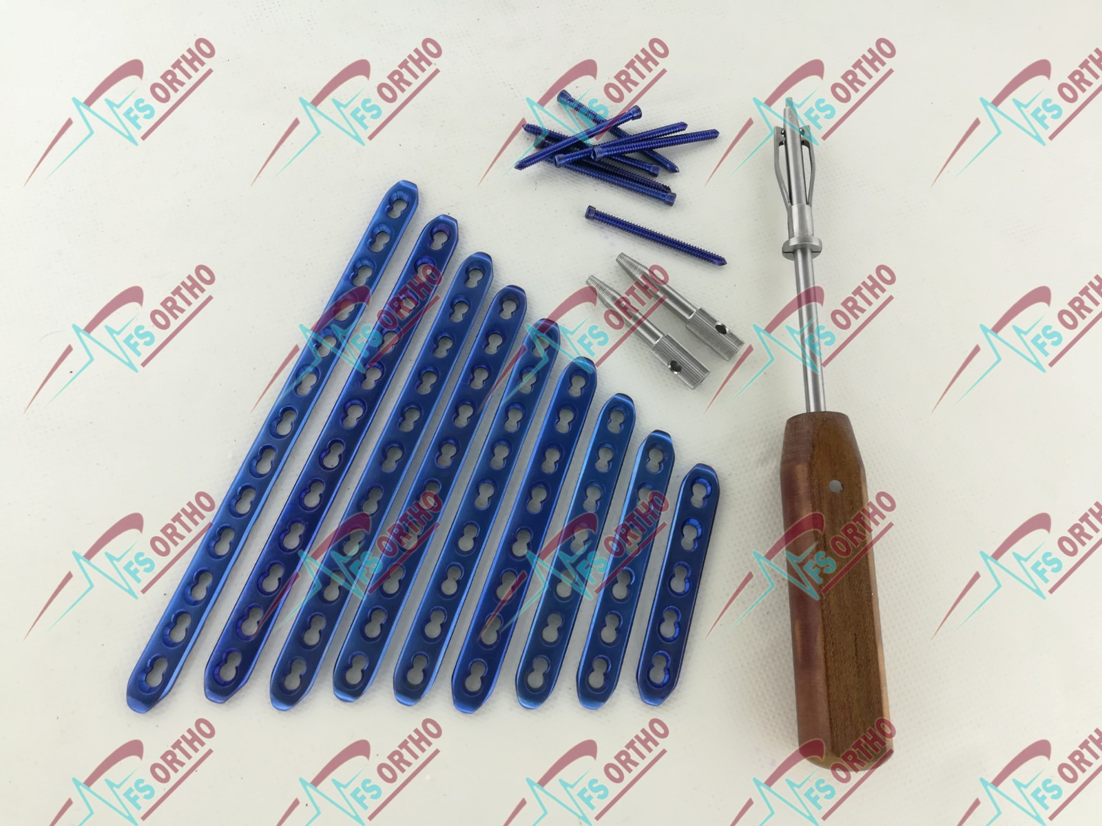 Safety Ĺocking 3.5mm Small Straight Plates 16H & Screws 82 Pcs Set