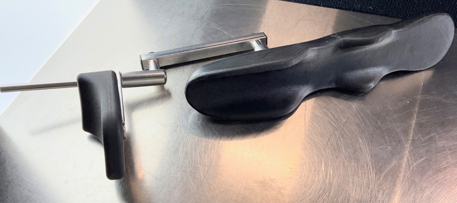 Leg Holder with adjustable Positioner