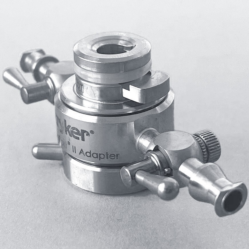 STRYKER PIVOT CAT00778 FlowPort II Adaptor for Arthroscopy Optical Coupler