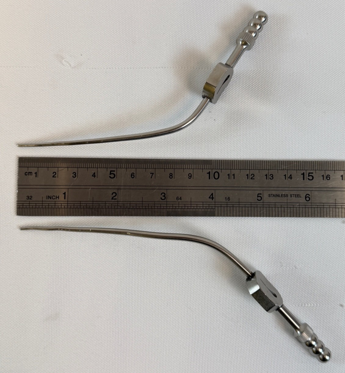 Pair of Ruggles 4Fr & 5Fr Fukushima Teardrop Suction Tubes 3.5″ & 4″ Neurology