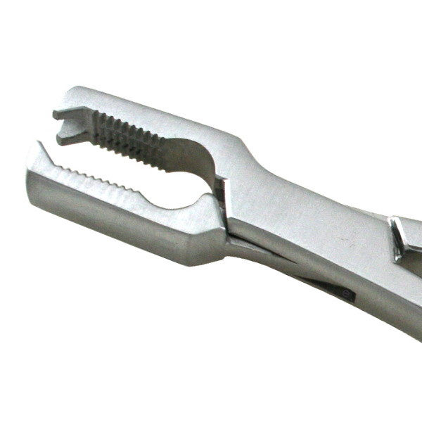 Pediatric Kern Bone Holding Forceps 6″ Straight Serrated Jaws with 2×2 Teeth