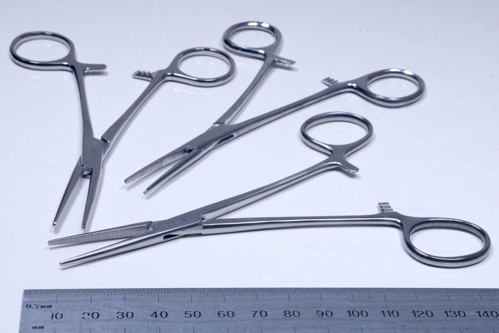 9x Surgical Straight Hemostatic Forceps Kelly Crile Rochester Stainless Steel