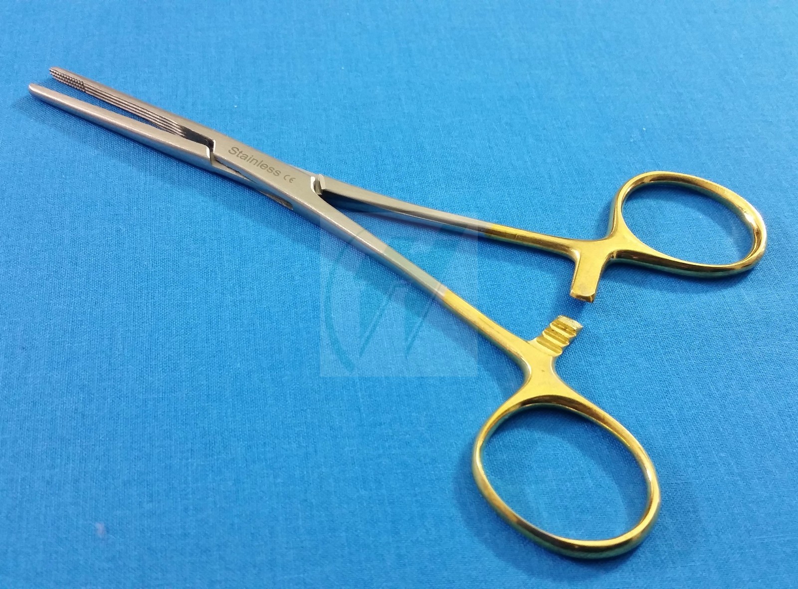 GOLD HANDLE PREMIUM QUALITY CARMALT ARTERY SPAY PACK FORCEP 6.25″ STRAIGHT TIP