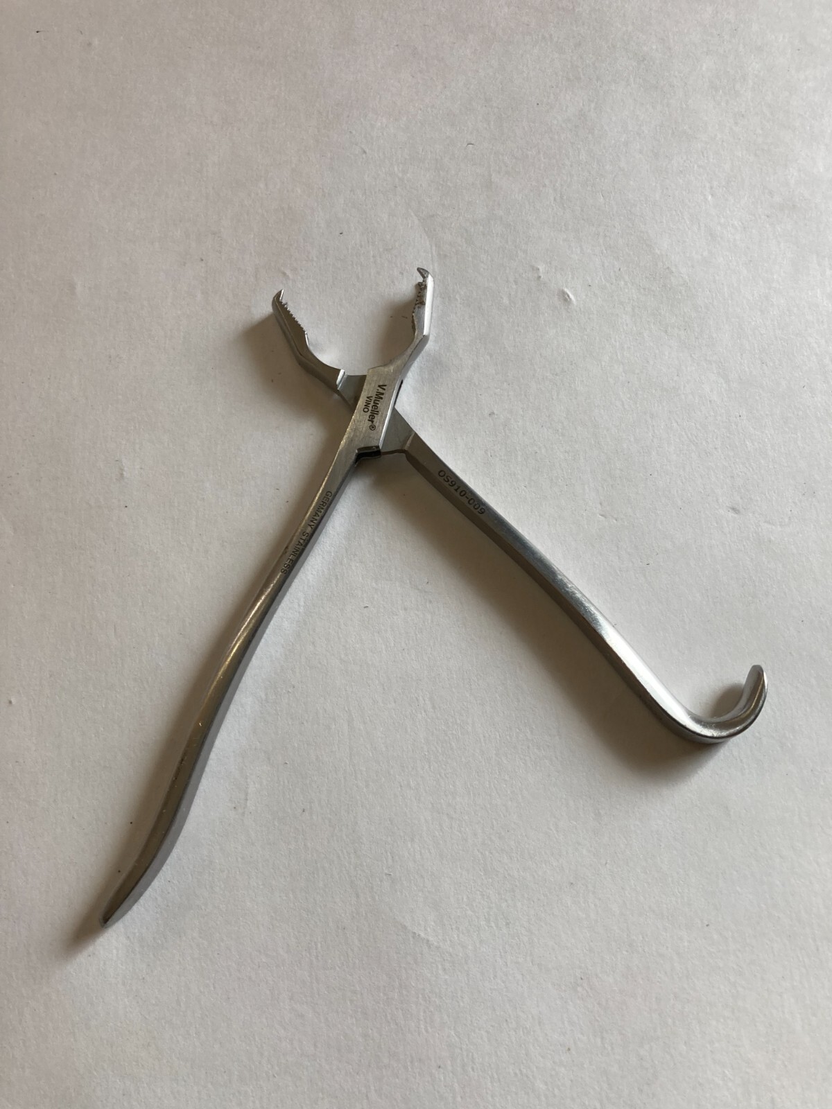 V. Mueller Kern-Lane Bone Holding Forceps Orthopedic Instrument OS910-009