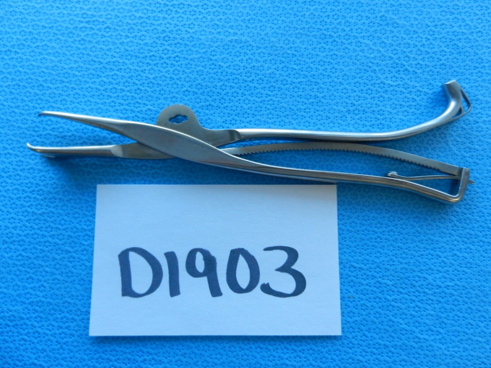 D1903 Richards Surgical Bishop Holding Forceps 11-1023