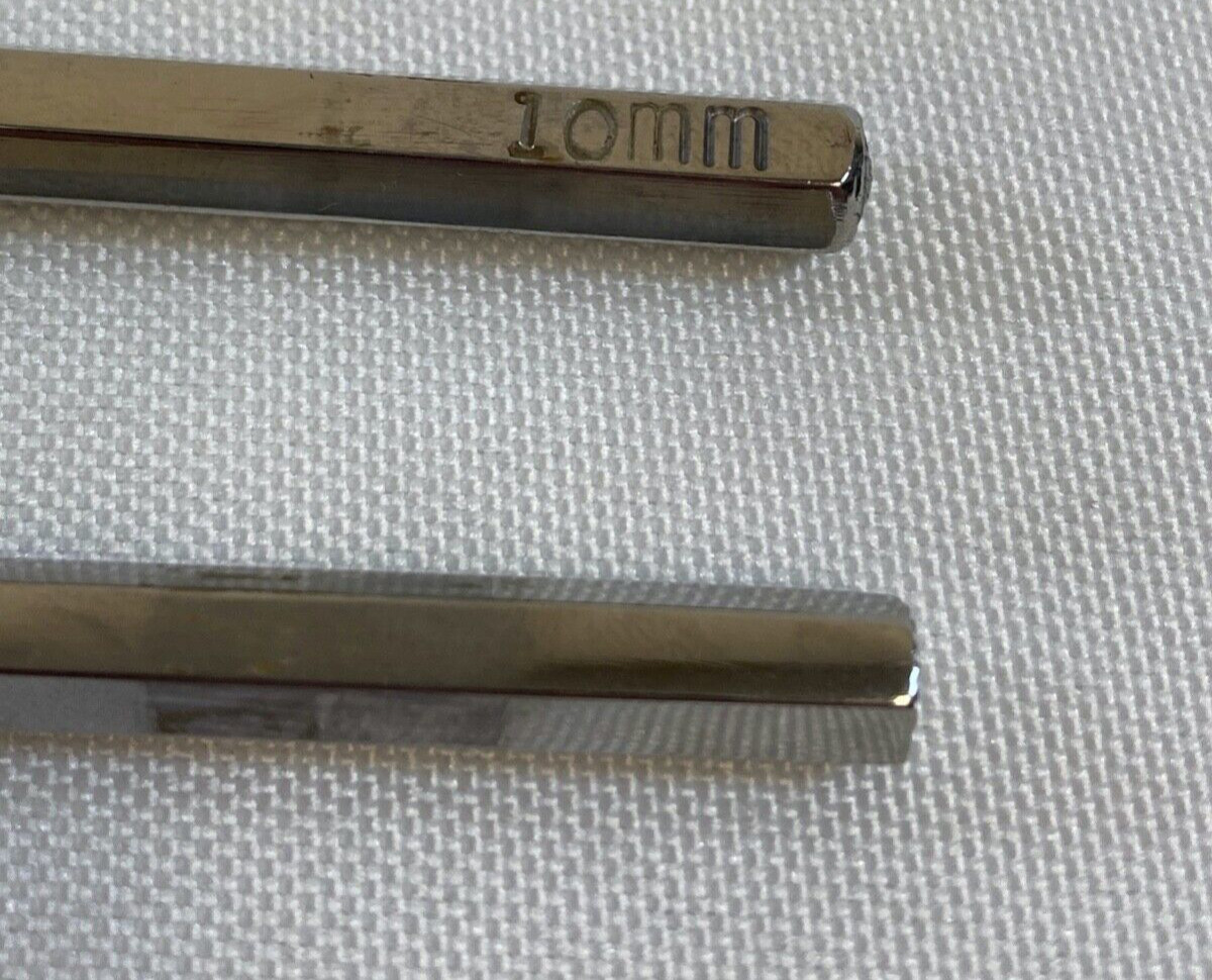 Set of 2 Storz N4320 10mm & 4mm Hexagonal 6″ Nasal Osteotomes ENT Orthopedic