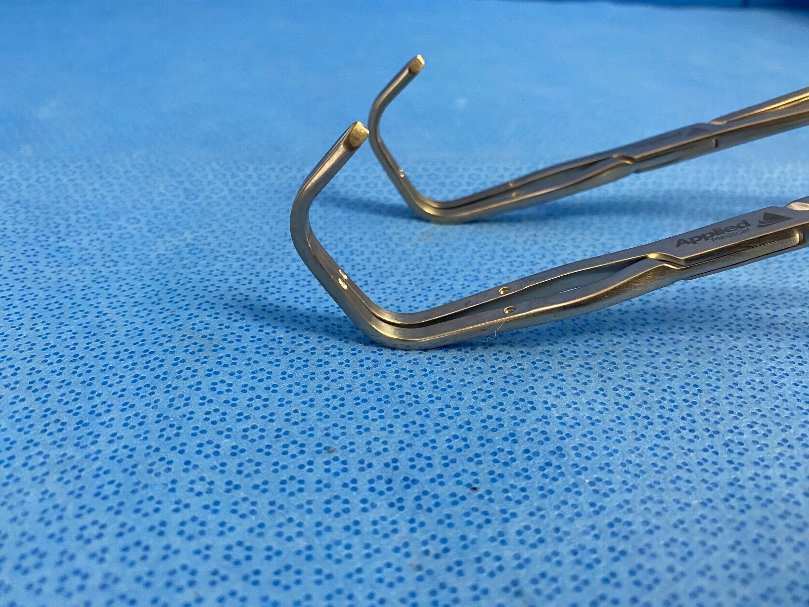 Lot of 2 Applied Medical A3216 Aortic Partial Occlusion Clamp