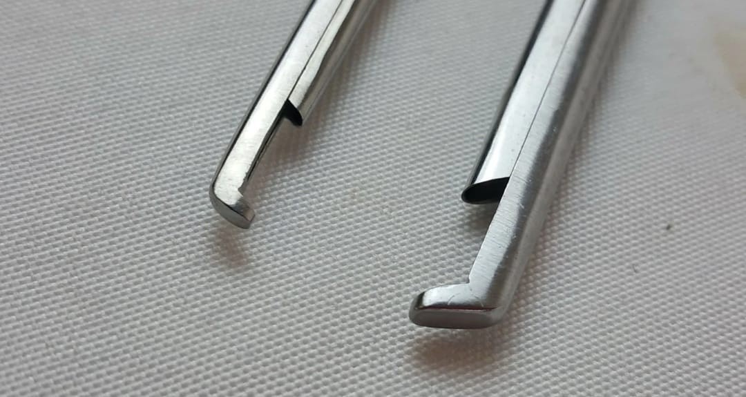 Set of 2 Aesculap Kerrison Bone Punches FF737R 2mm & FF738R 3mm 8″ 40° Up-Bite