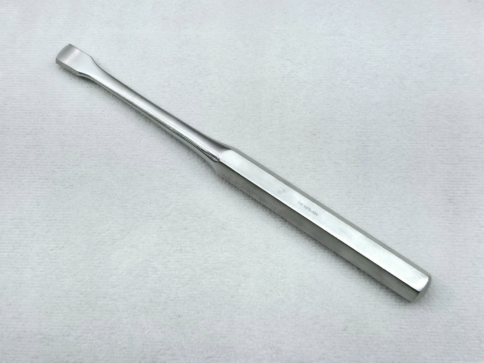 V. Mueller OS1079-004 Key Periosteal Bone Elevator 1/2″ Wide -Ultrasonic Cleaned