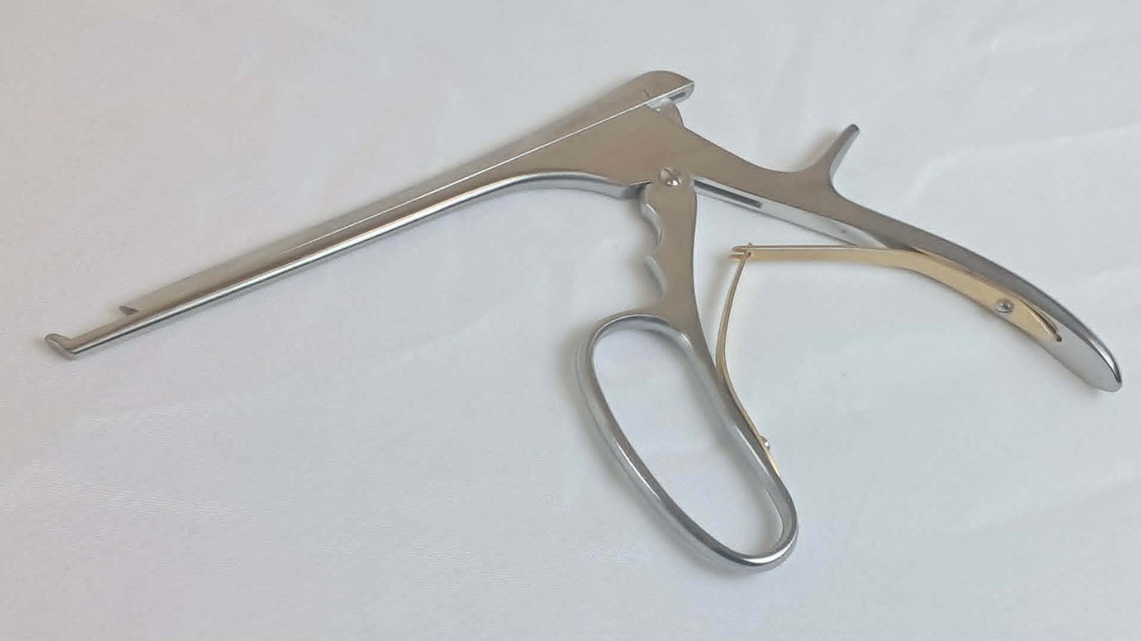 V. Mueller NL4281-064 Ferris-Smith Kerrison Rongeur Straight 4mm 6″
