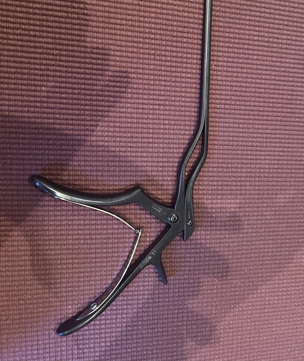 Medtronic 9560602 METRx Bayonet Kerrison Rongeur 2mm x 40° x 9″ Neuro Orthopedic