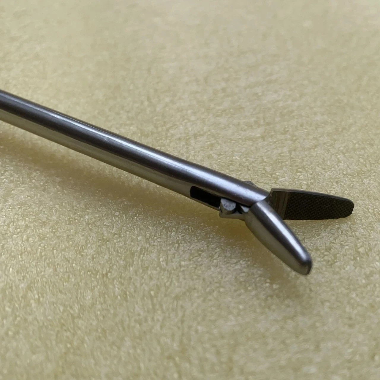 Surgical Tools German Steel Needle Holder for Minimally Invasive Cardiac Surgery