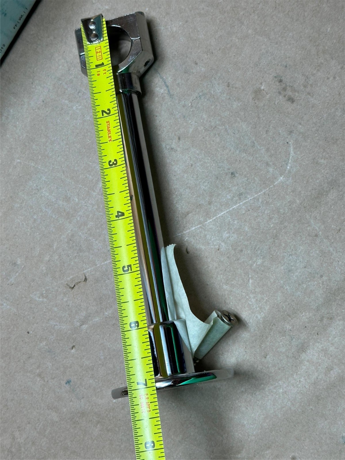 T&S B-0110 6″ Wall Bracket Assembly for 1/2″ Riser Pipe w/ Mounting Hardware