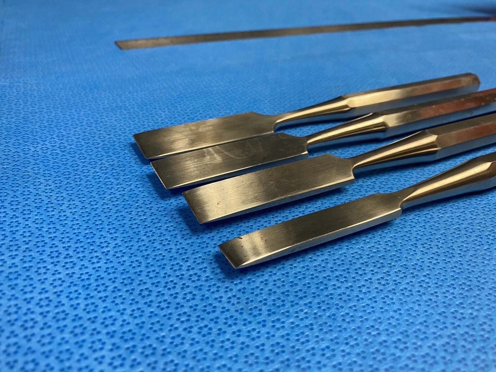 Set of 4 Novo Surgical Osteotome’s size 1/2″,7/8″, 3/4″, 1″ Orthopedic