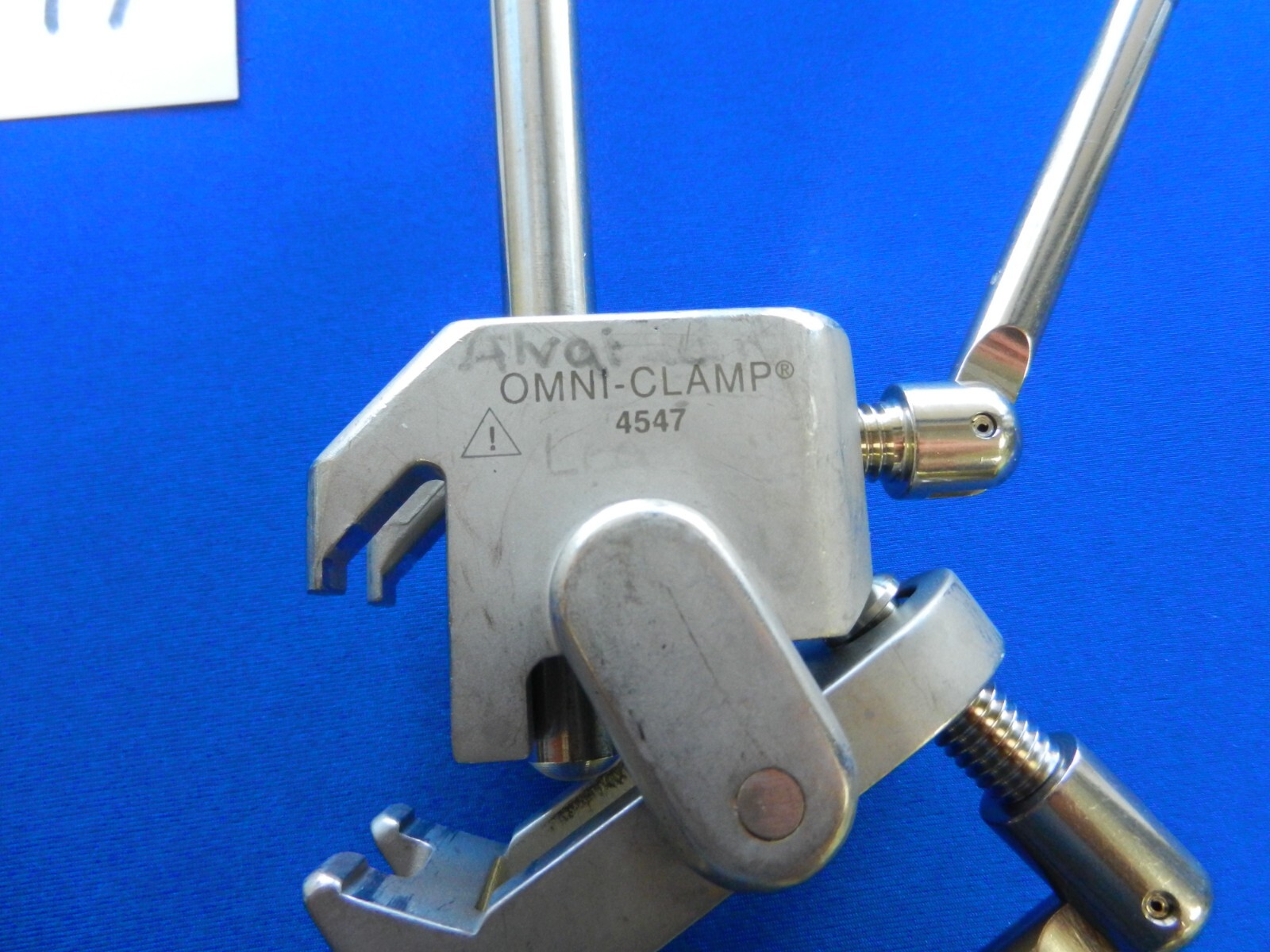 E897 Omni-Tract Flex Arm w/ Table Clamp and Bar