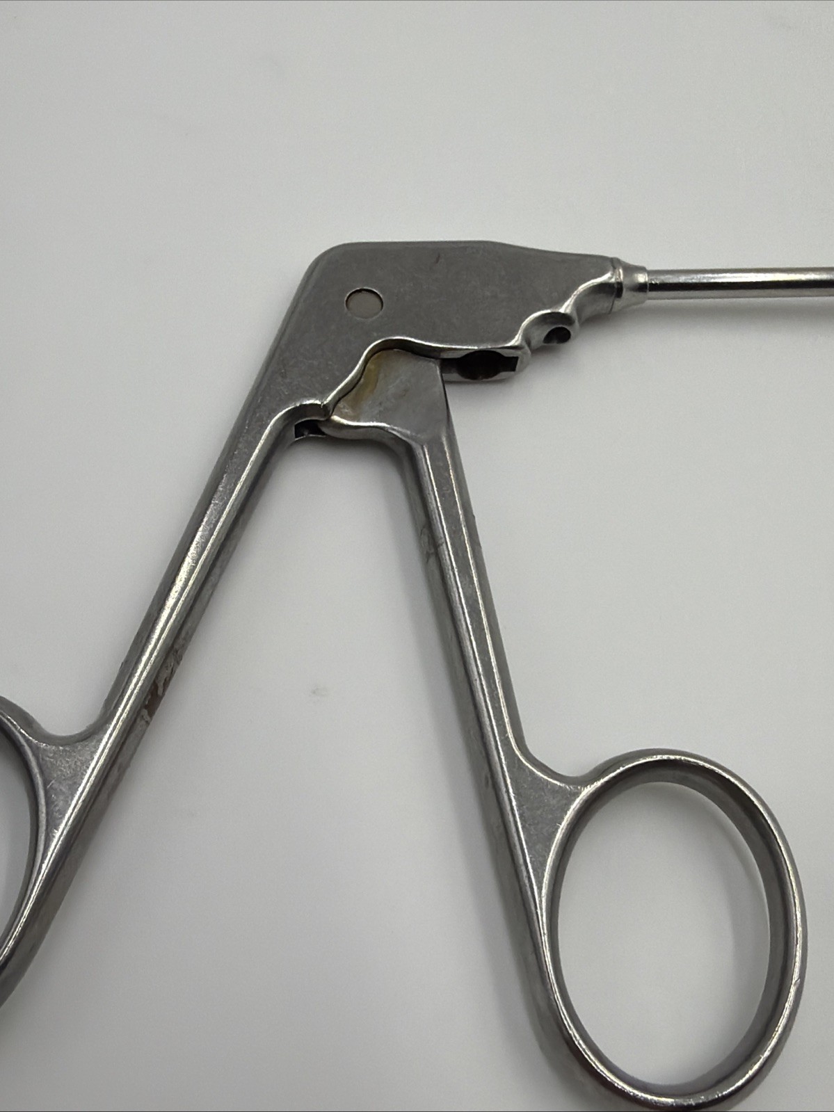 Acufex 010912 2.2mm Left 90° Rotary Arthroscopic Basket Punch OEM Surgical