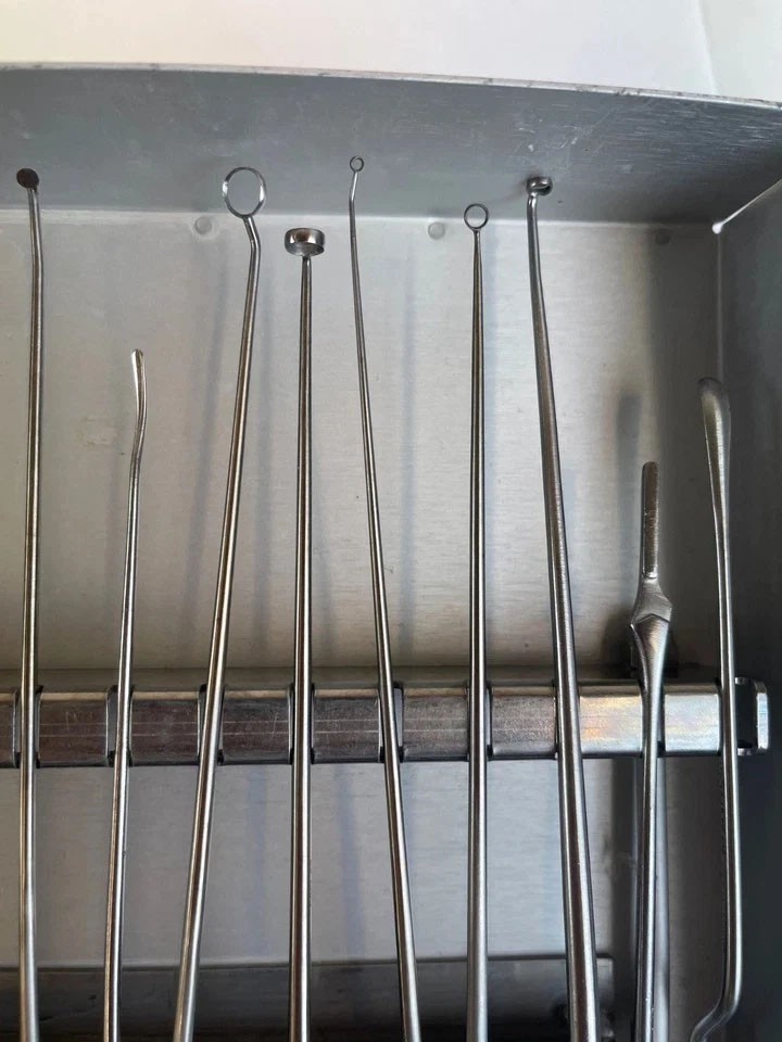 20 Piece V. Mueller Transphenoidal Dissector Instrument Set w/ Case Neurology