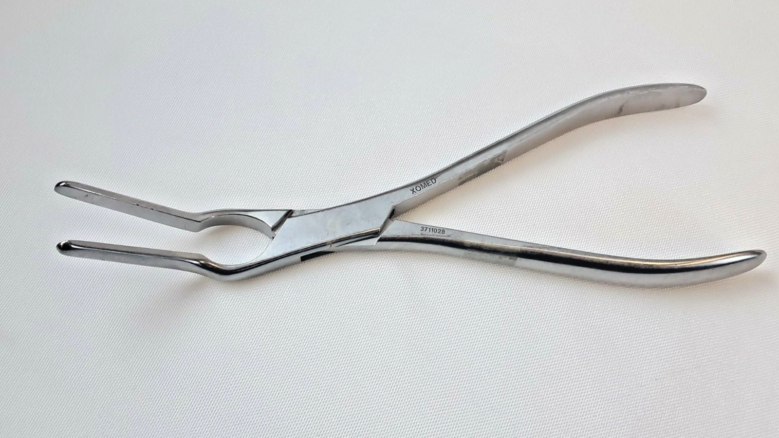 Medtronic Xomed 3711028 Asch Septum Straightening Forceps 9″ ENT