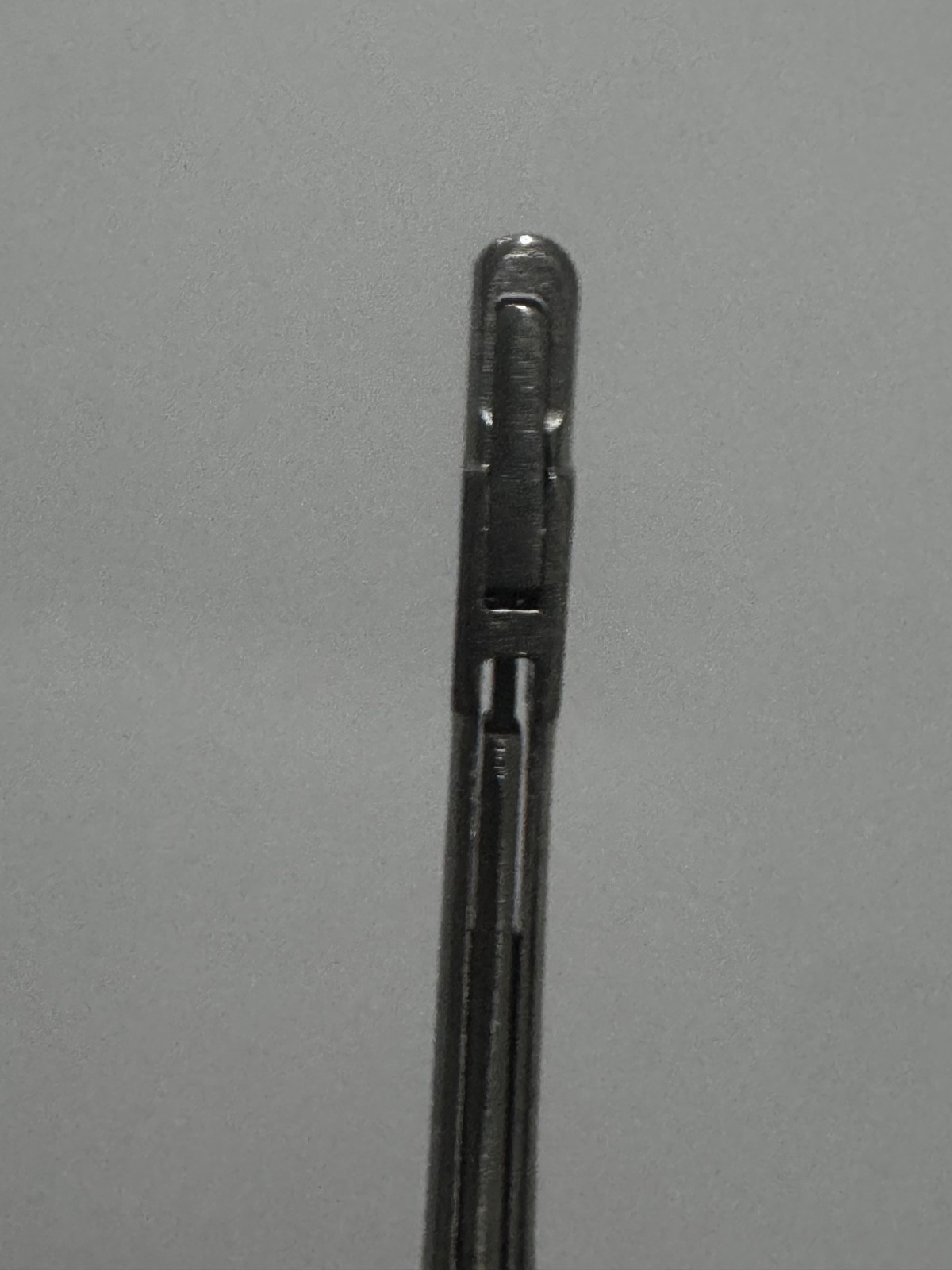 Stryker 2.1mm Blunt Nose Upward Forcep Model 242-100-006