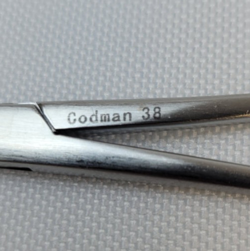 Codman 38 Curved Hemostatic Forceps