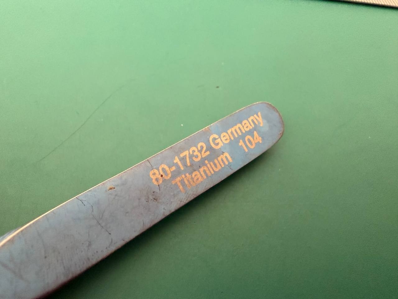 Codman 80-1732 Surgical Titanium Rohoton Dressing Forceps 8″ Serrated