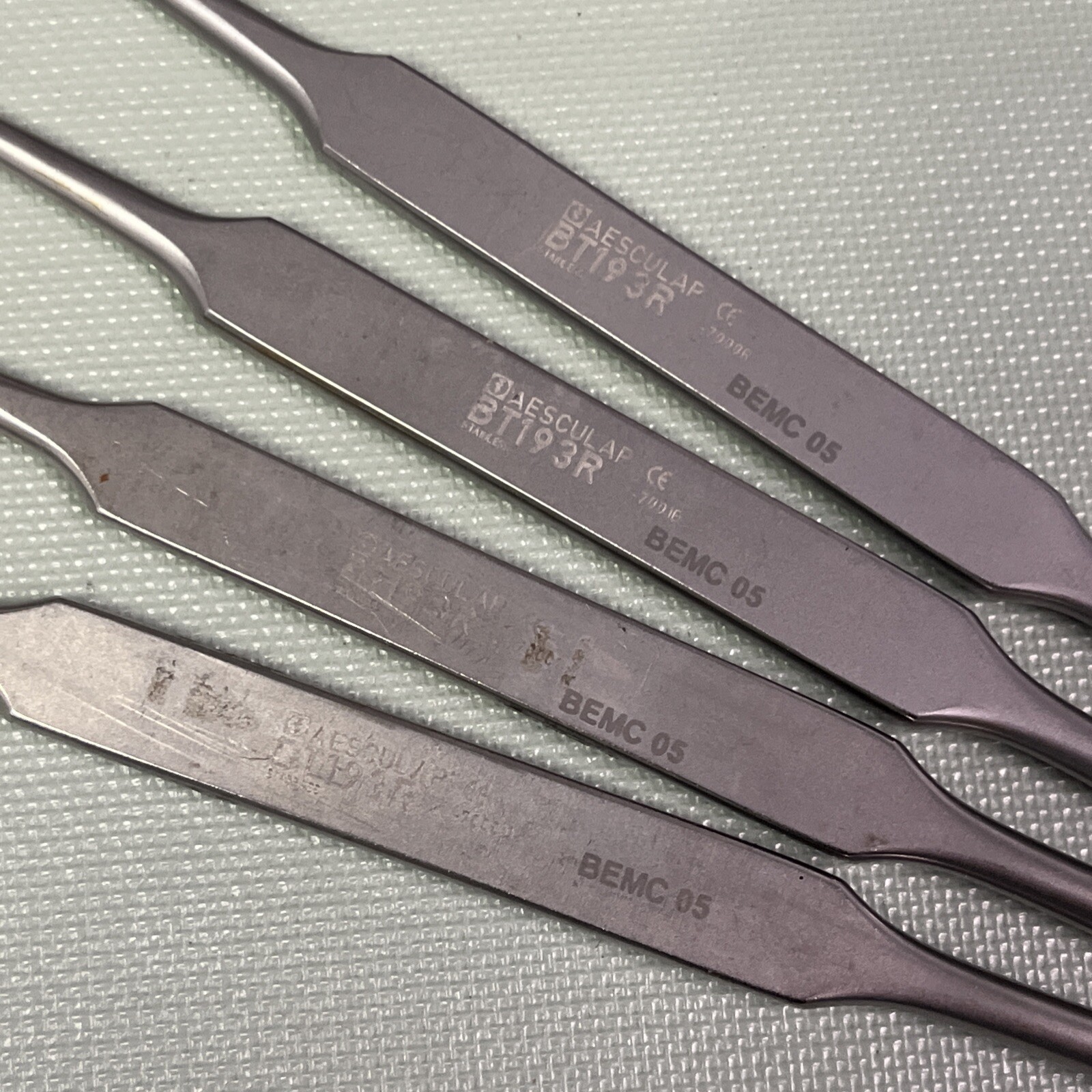 Aesculap BT193R Surgical Meyerding Thumb Retractor (1 Each)