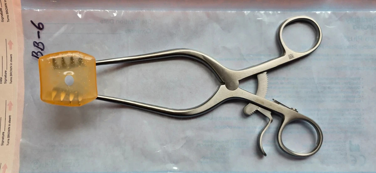 BOSS 73-1197 Surgical Orthopedic Adson Cerebral Retractor 7.5″ Sharp 4×4 Prongs